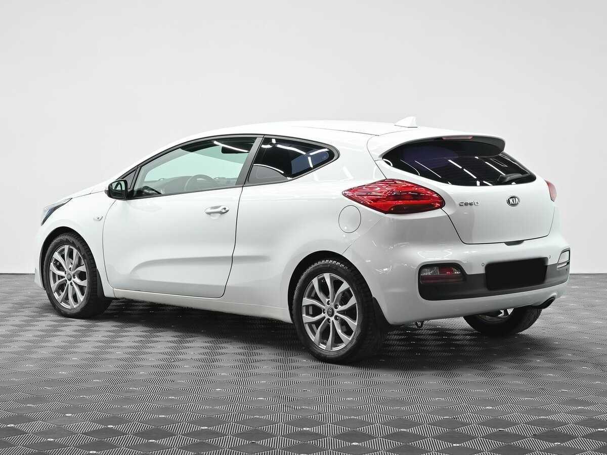 Купить Kia Ceed, 2017, 82 000 км, фото №4
