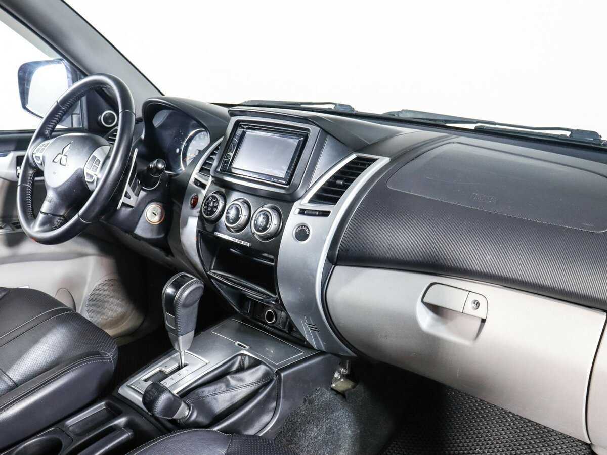 Купить Mitsubishi Pajero Sport, 2012, 113 000 км, фото №7