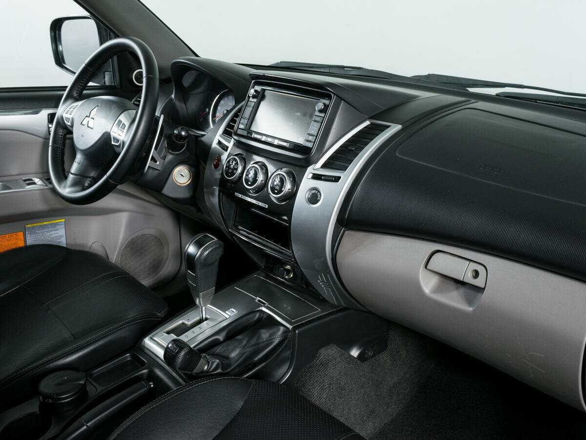 Купить Mitsubishi Pajero Sport, 2013, 306 556 км, фото №10