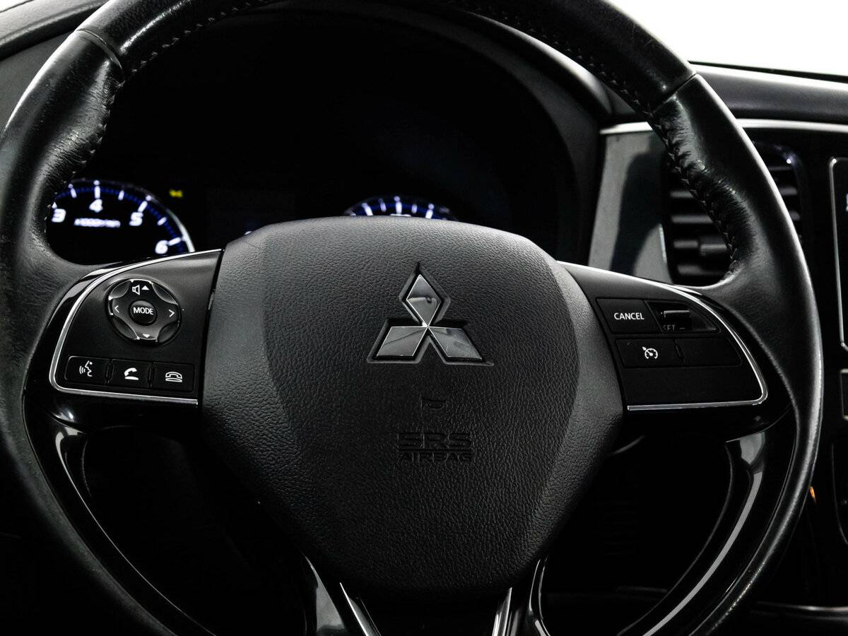 Купить Mitsubishi Outlander III Рестайлинг 3, 2019, 127 071 км, фото №9