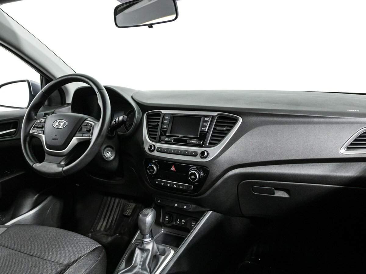 Купить Hyundai Solaris, 2017, 21 249 км, фото №9