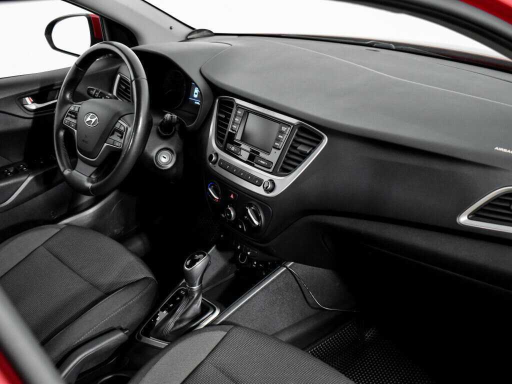 Купить Hyundai Solaris, 2017, 66 444 км, фото №13