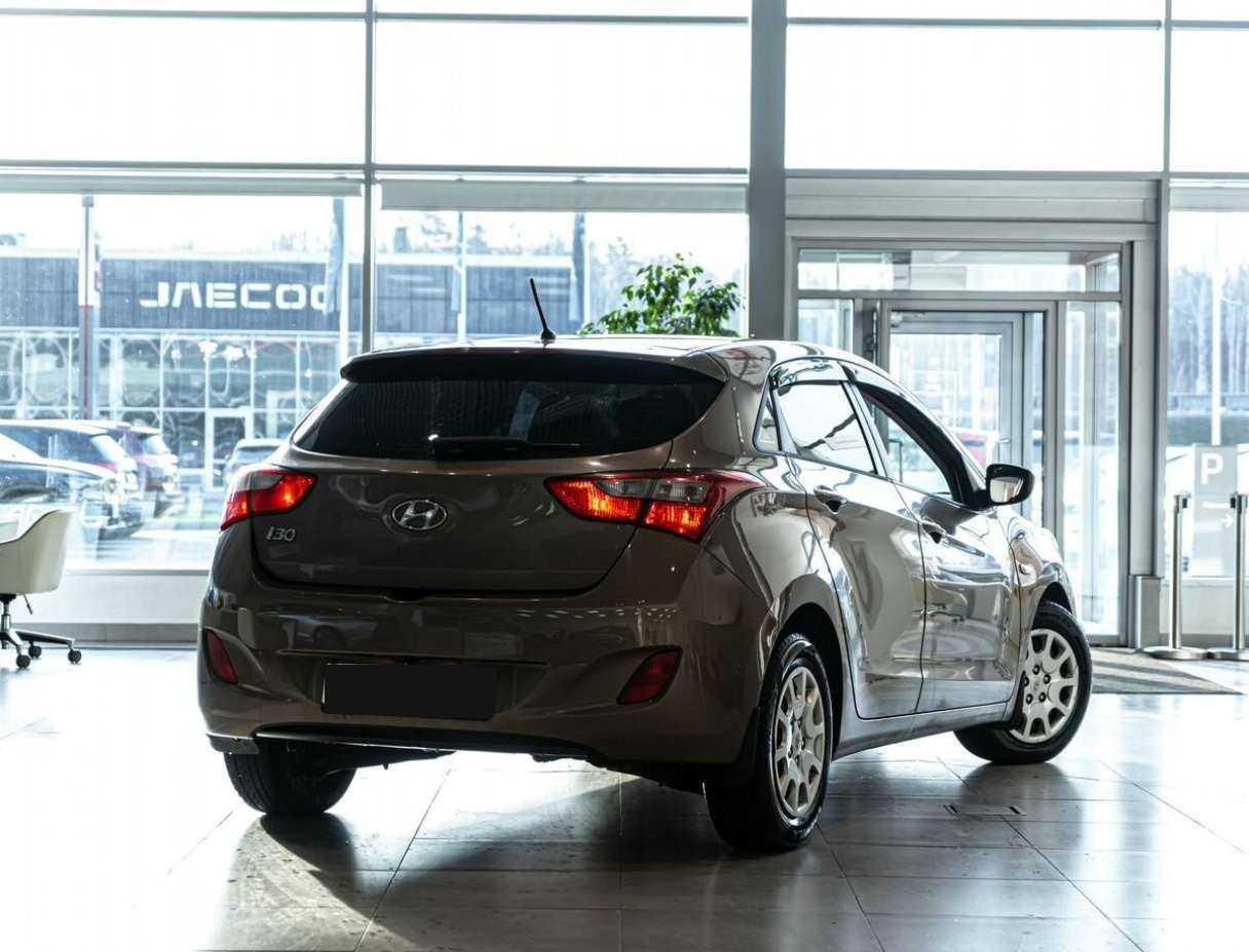 Купить Hyundai i30, 2013, 220 000 км, фото №3