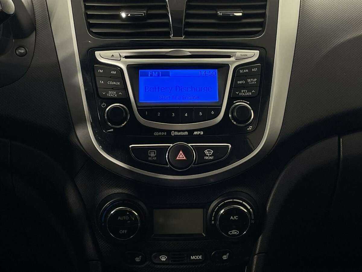 Купить Hyundai Solaris, 2012, 114 180 км, фото №12