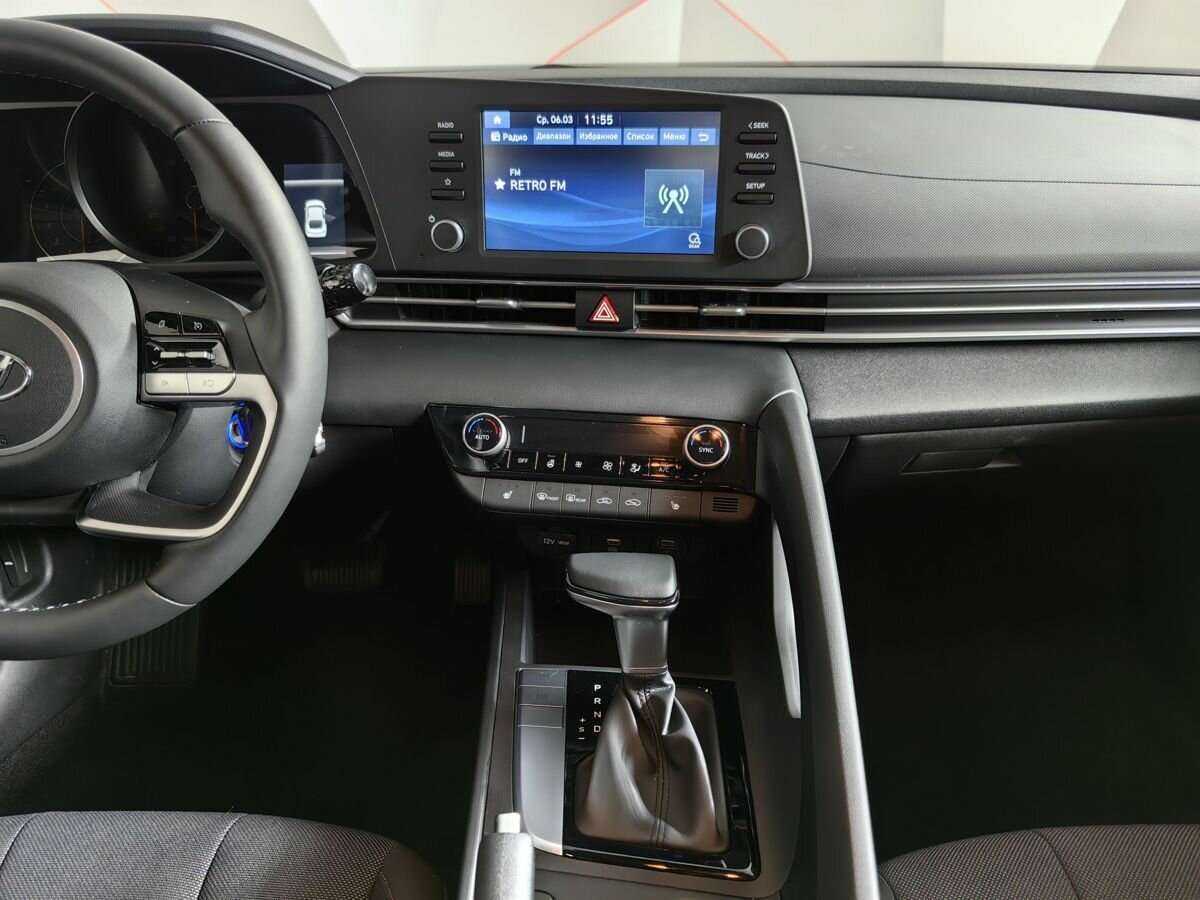 Купить Hyundai Elantra, 2022, 1 568 км, фото №11