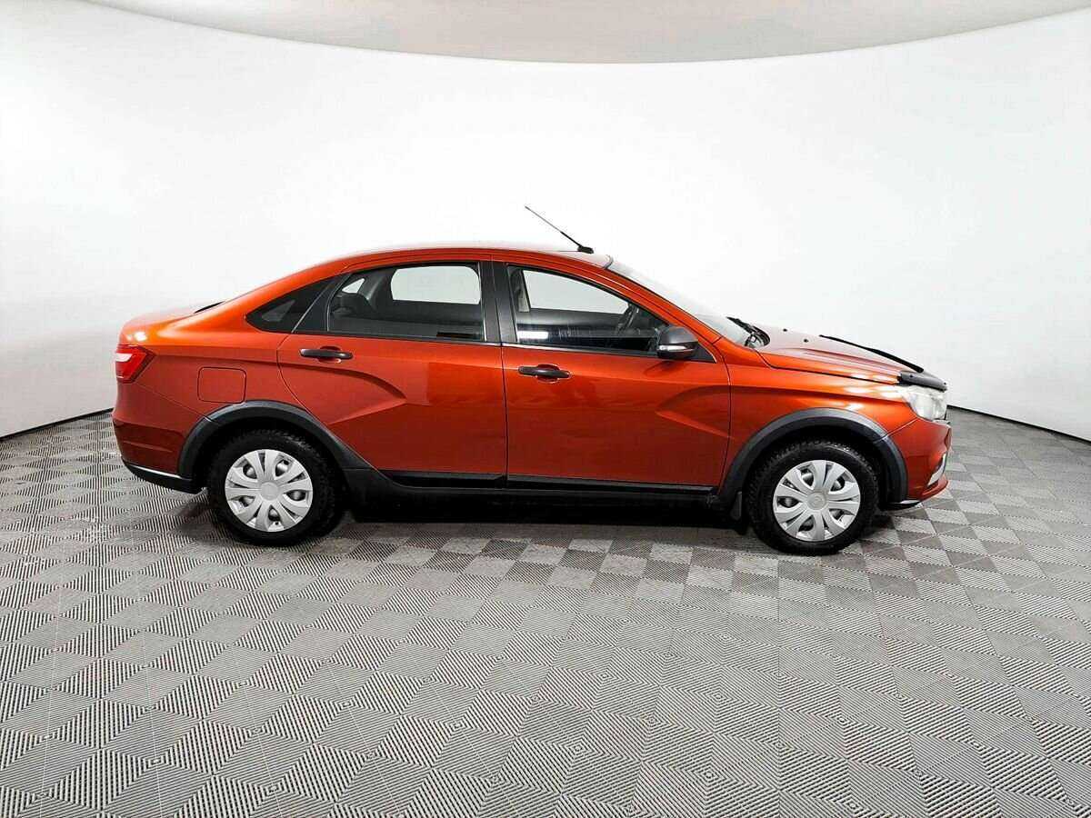 Купить Lada (ВАЗ) Vesta, 2018, 99 834 км, фото №4