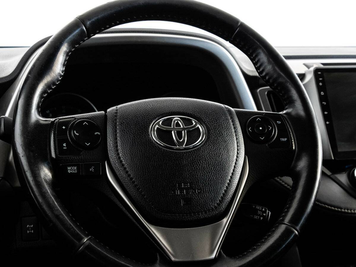 Купить Toyota RAV4, 2017, 159 813 км, фото №9