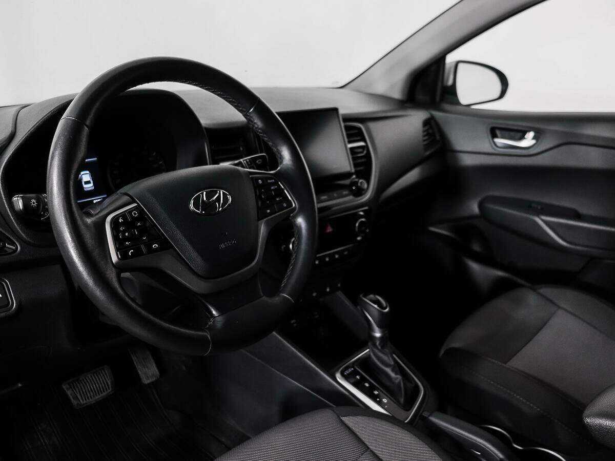 Купить Hyundai Solaris, 2020, 97 828 км, фото №9