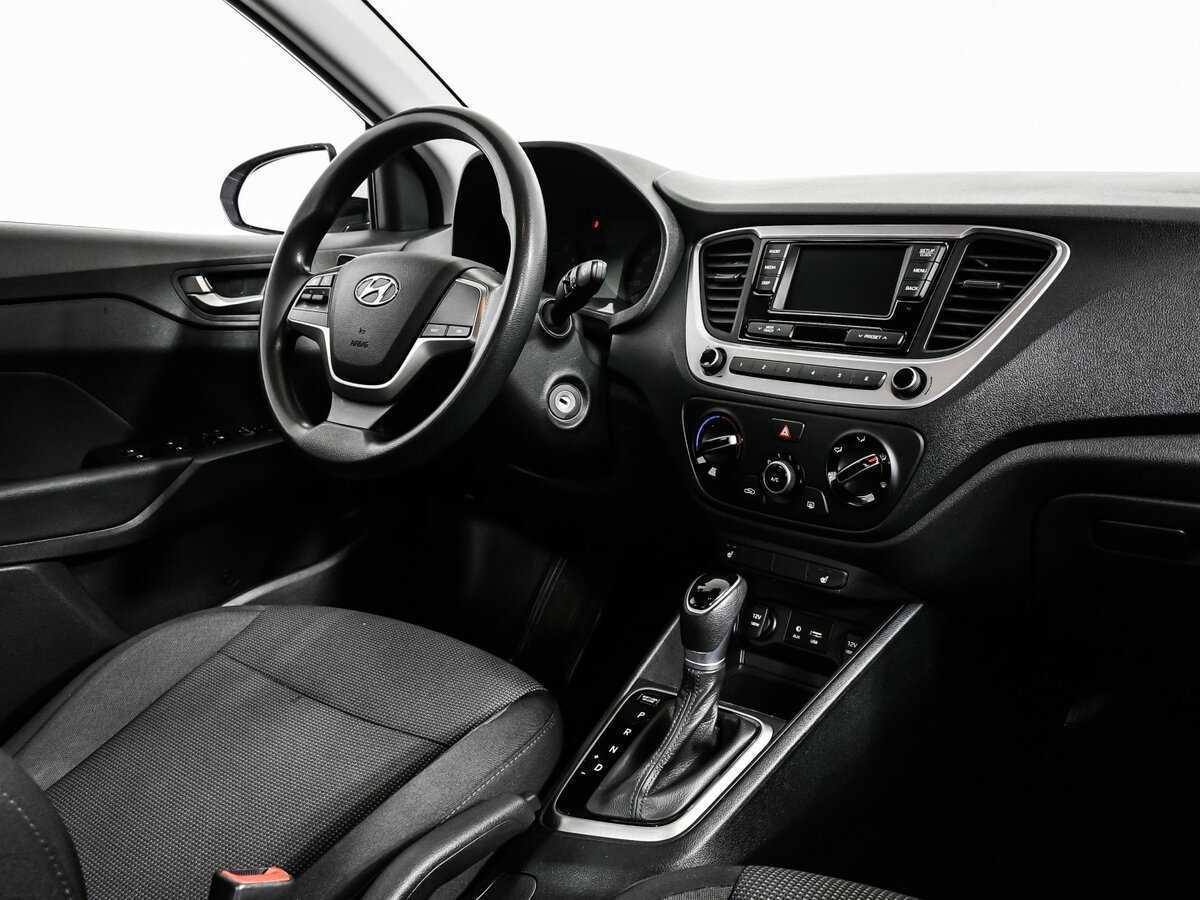 Купить Hyundai Solaris, 2018, 134 081 км, фото №9