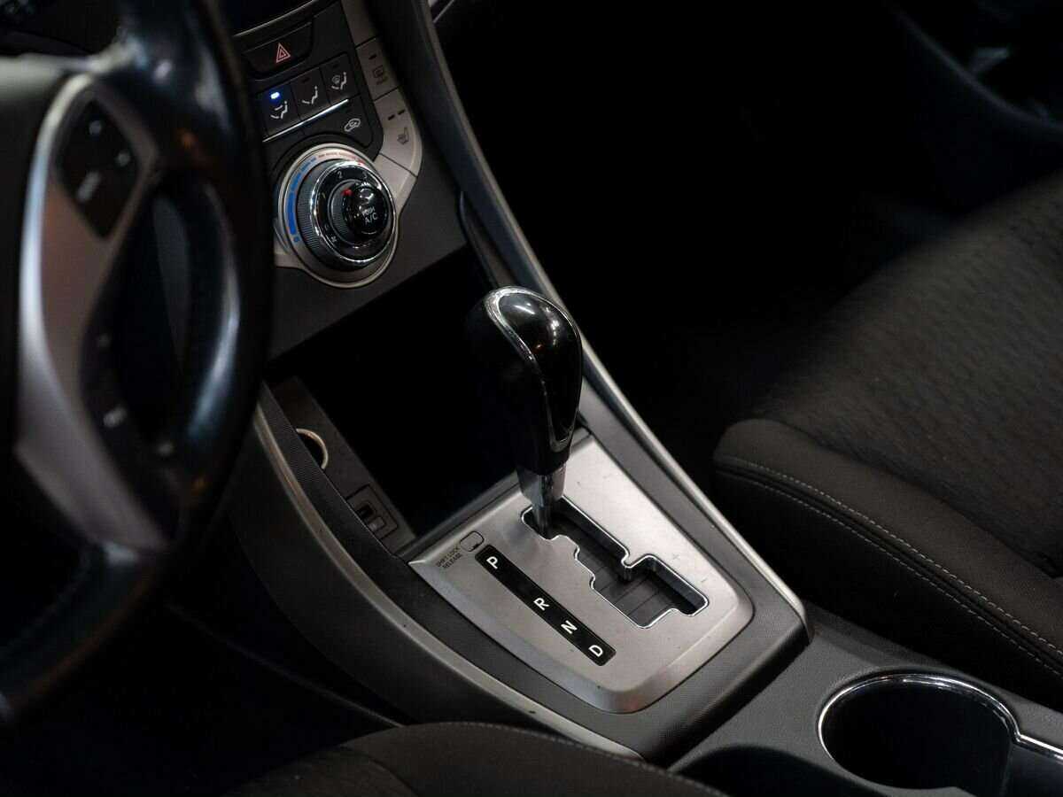 Купить Hyundai Elantra, 2012, 197 450 км, фото №11
