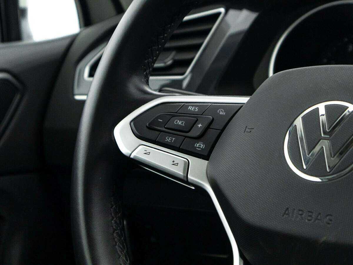 Купить Volkswagen Tiguan, 2021, 69 113 км, фото №17