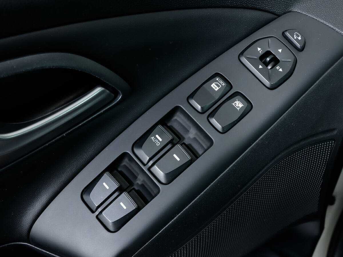 Купить Hyundai ix35, 2014, 145 521 км, фото №10