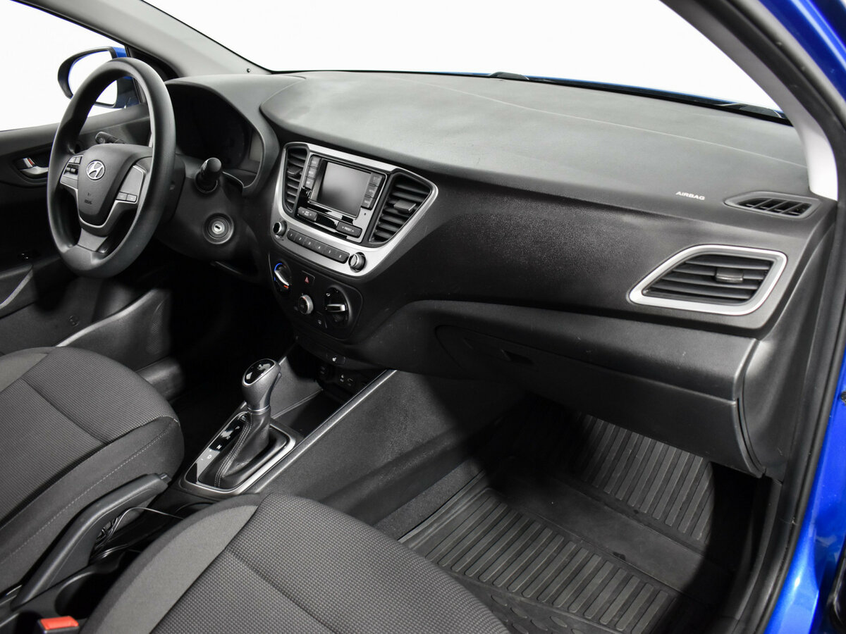 Купить Hyundai Solaris II, 2017, 81 039 км, фото №12