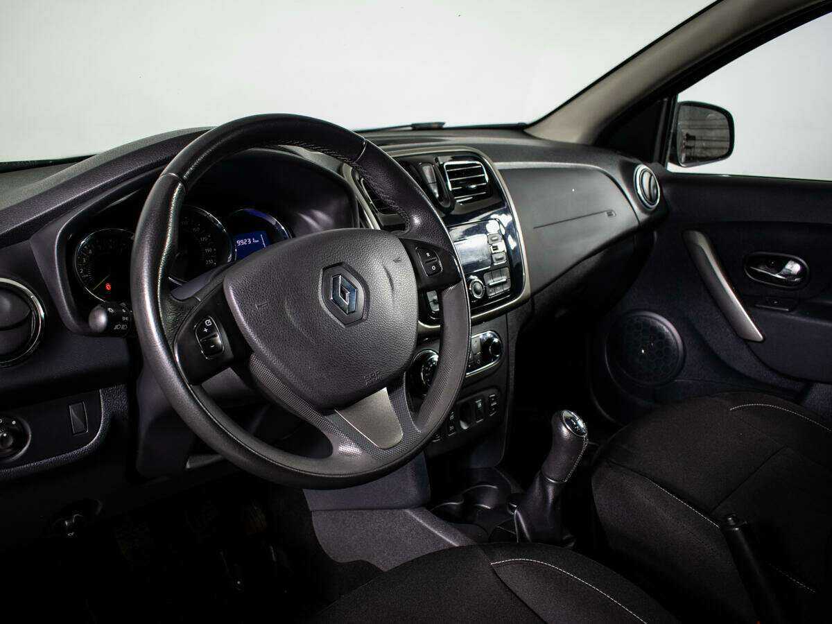 Купить Renault Sandero Stepway, 2017, 99 148 км, фото №11
