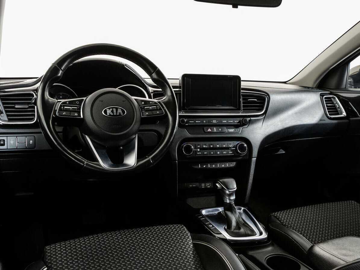 Купить Kia Ceed, 2018, 130 000 км, фото №11