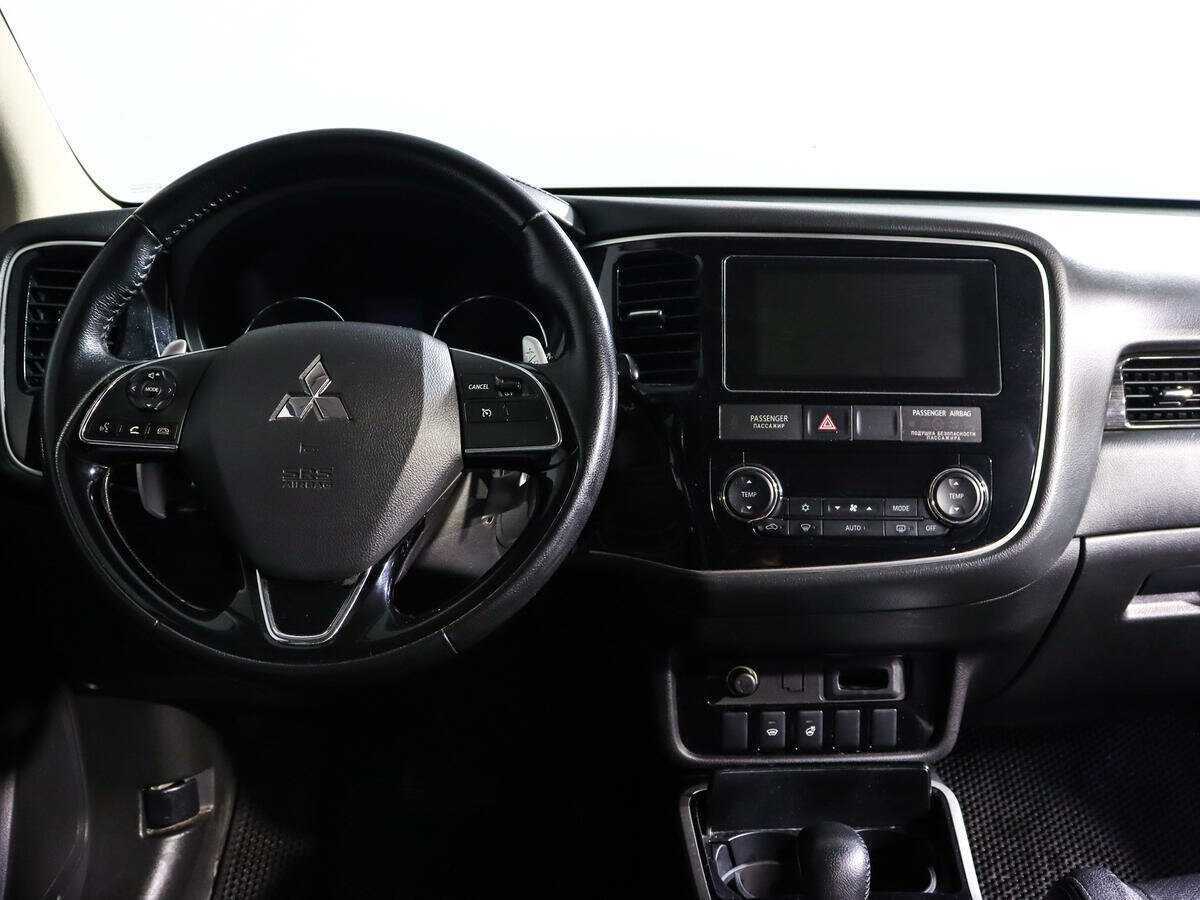 Купить Mitsubishi Outlander, 2017, 193 623 км, фото №10