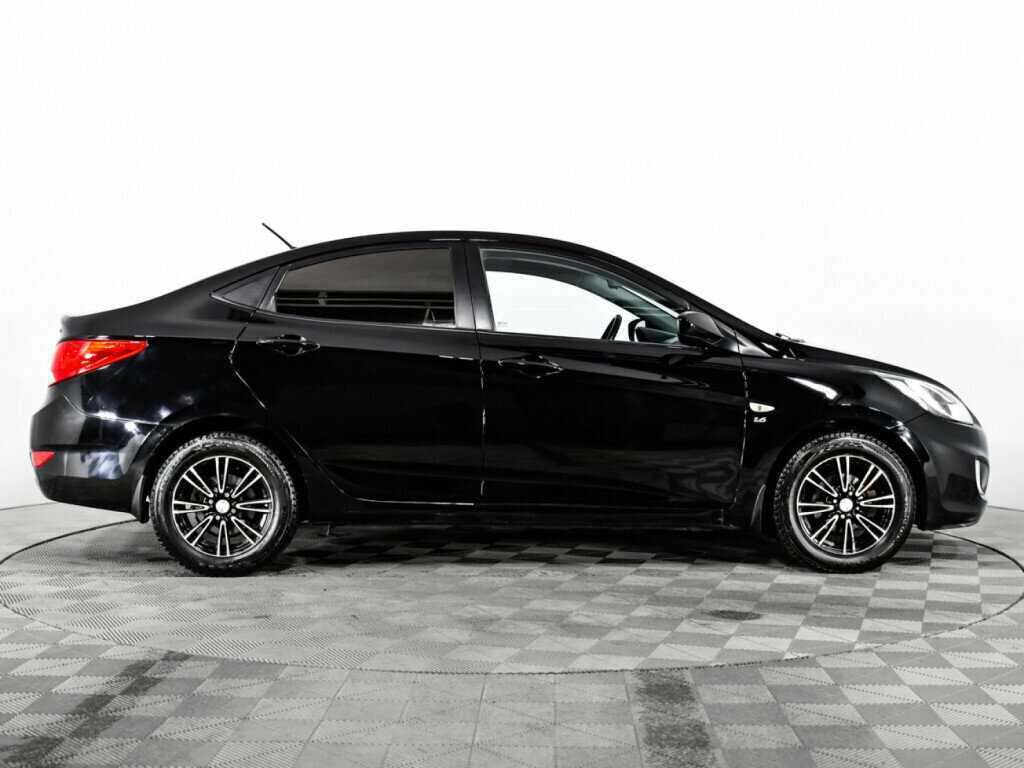Купить Hyundai Solaris, 2012, 158 866 км, фото №4