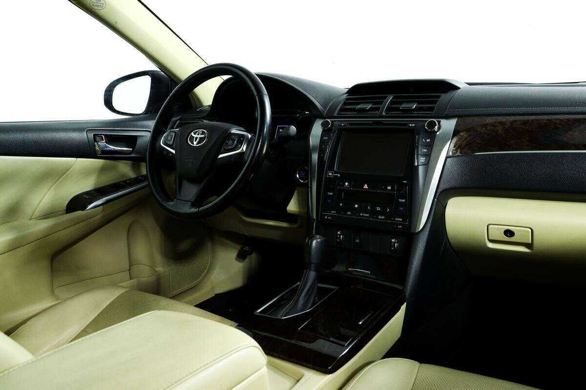 Купить Toyota Camry, 2017, 129 383 км, фото №9