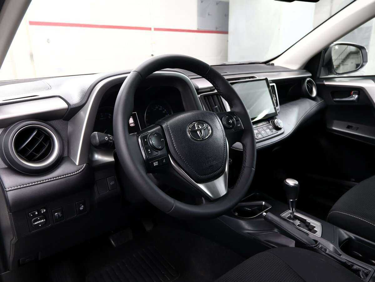 Купить Toyota RAV4, 2017, 143 000 км, фото №9