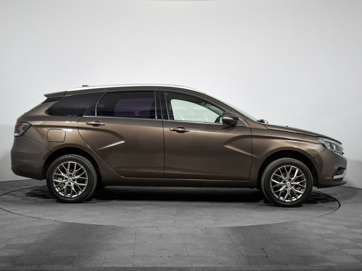 Купить Lada (ВАЗ) Vesta SW I, 2018, 107 000 км, фото №4