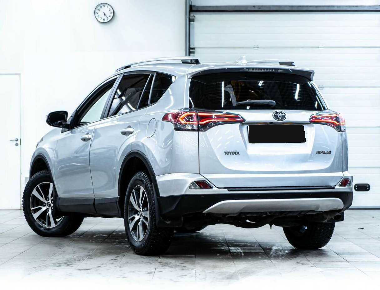 Купить Toyota RAV4, 2016, 45 000 км, фото №4
