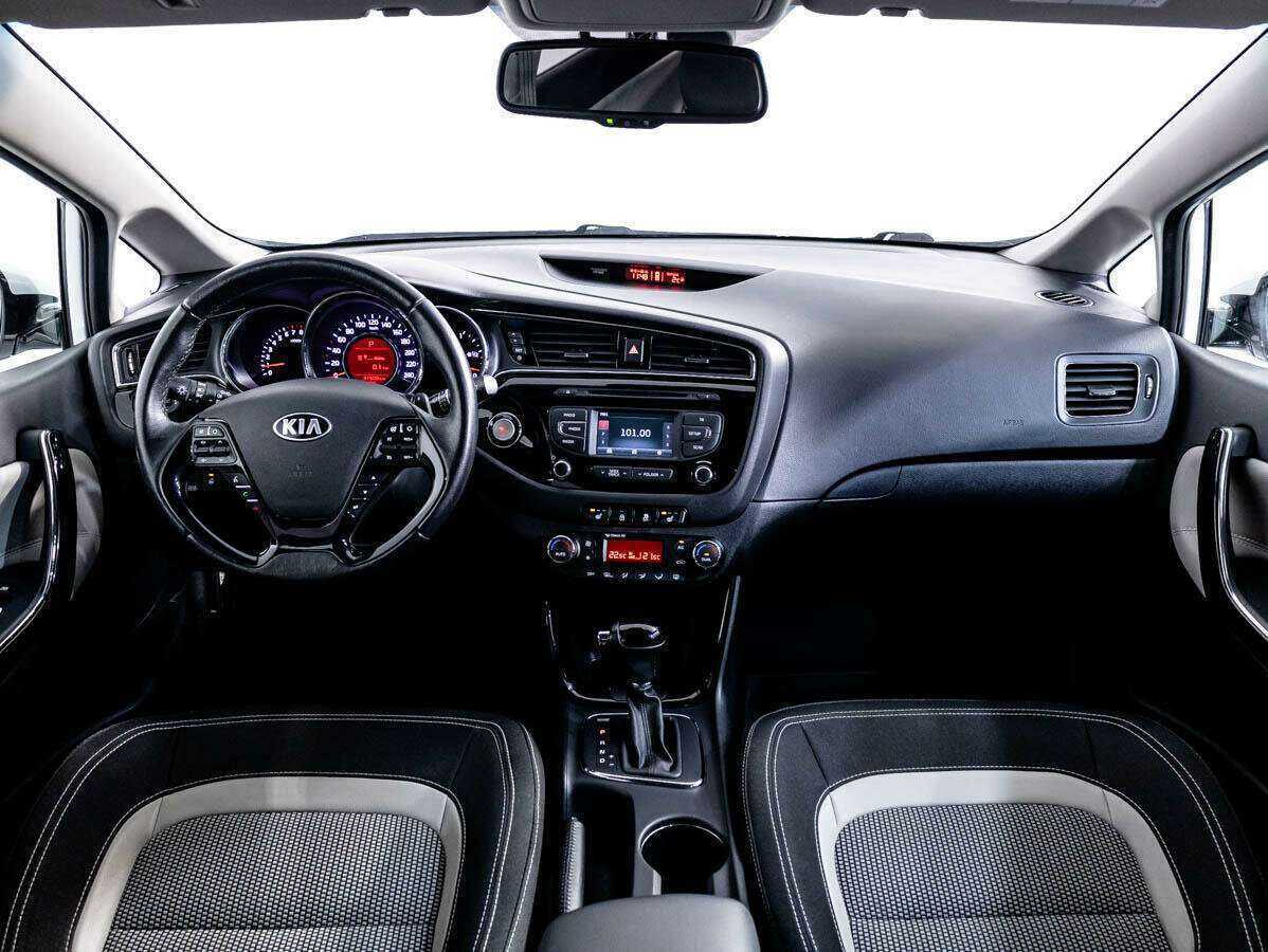 Купить Kia Ceed, 2016, 31 491 км, фото №9