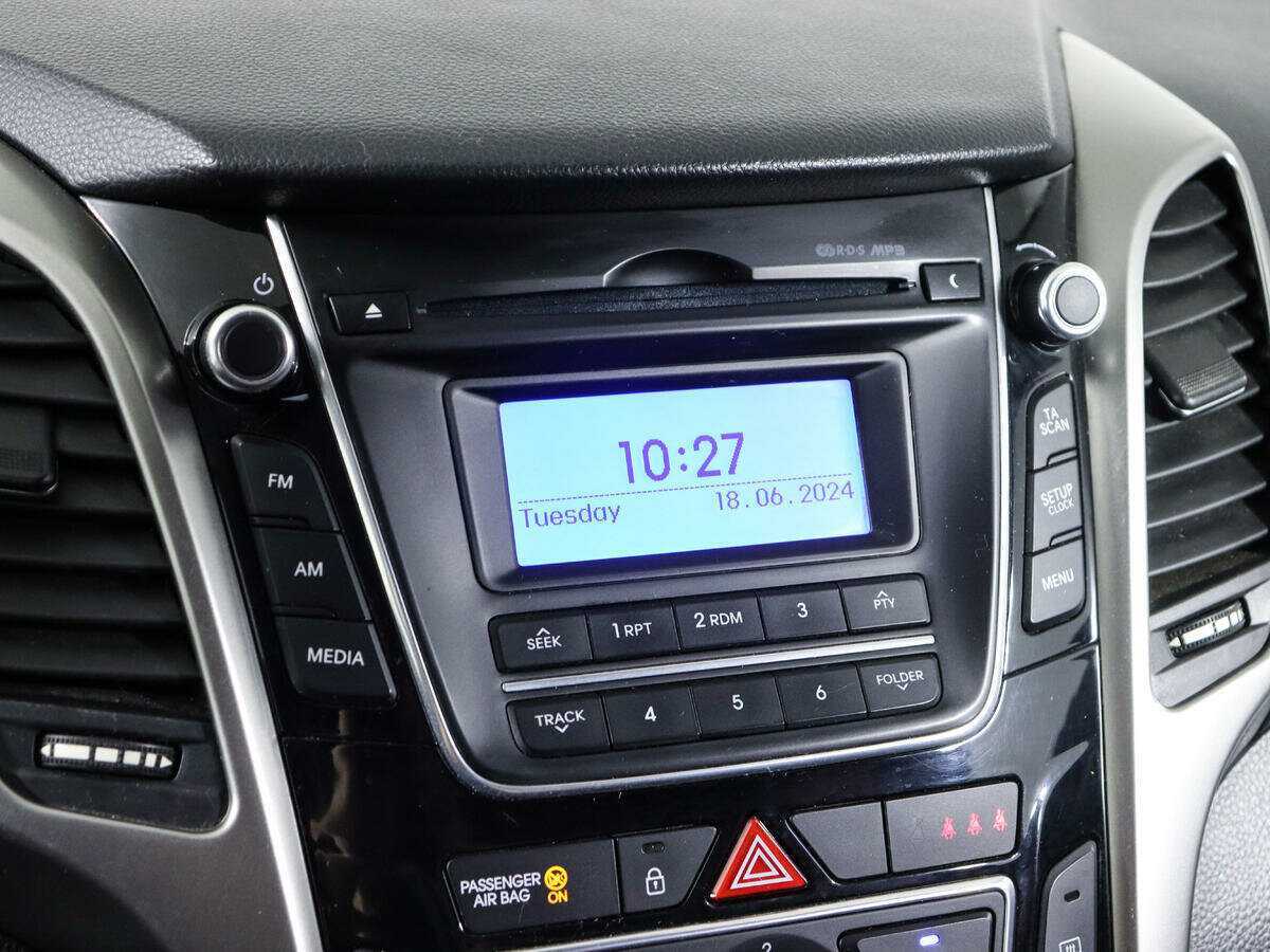 Купить Hyundai i30, 2012, 186 878 км, фото №17