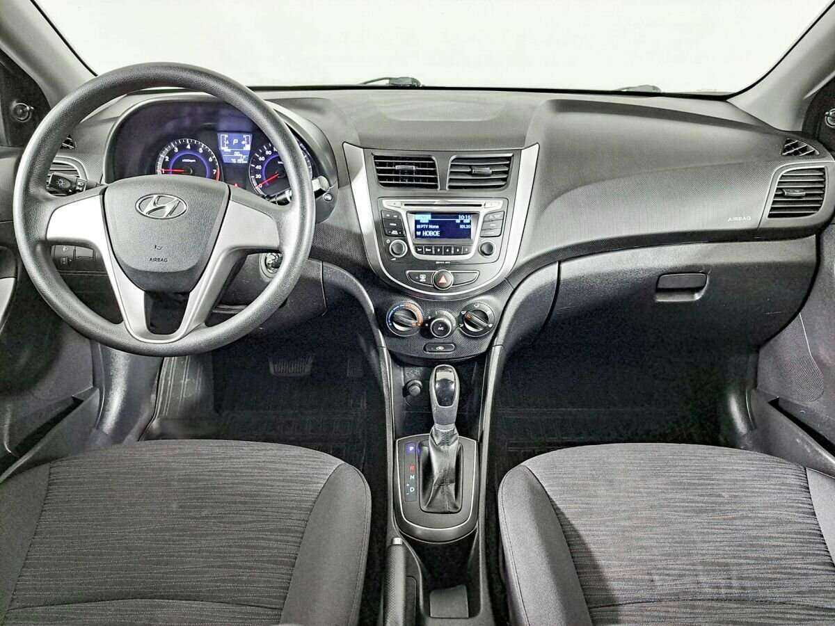Купить Hyundai Solaris, 2016, 75 054 км, фото №12