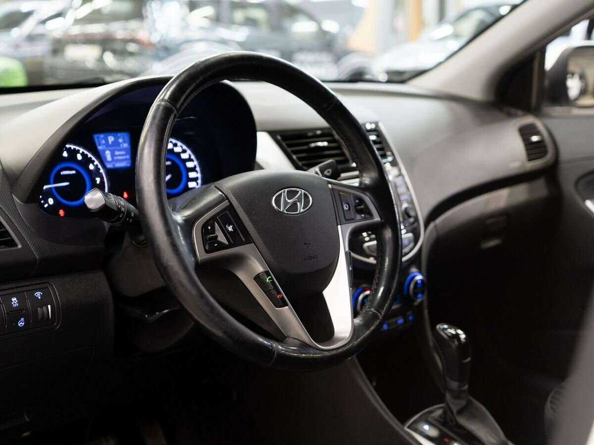 Купить Hyundai Solaris, 2015, 149 445 км, фото №5