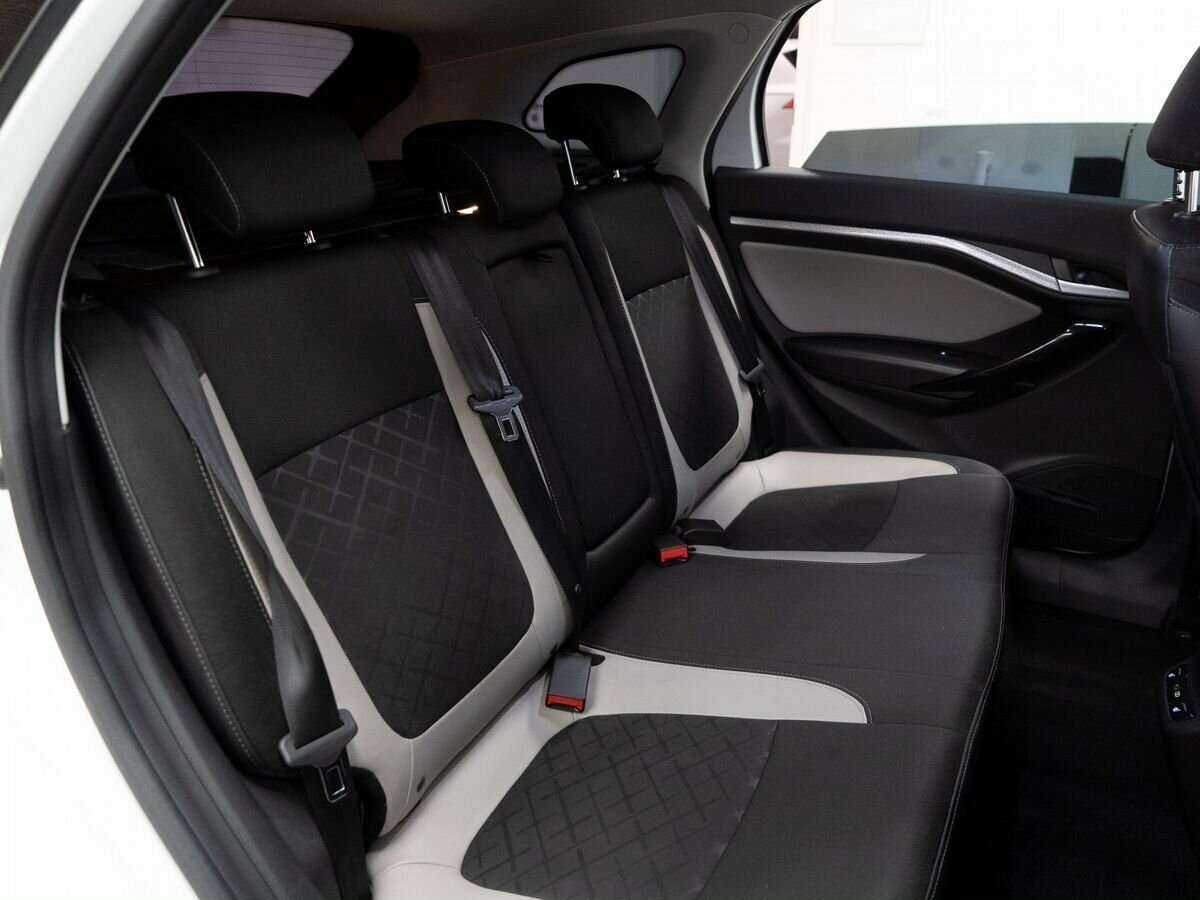 Купить Lada (ВАЗ) Vesta SW Cross, 2018, 84 500 км, фото №8