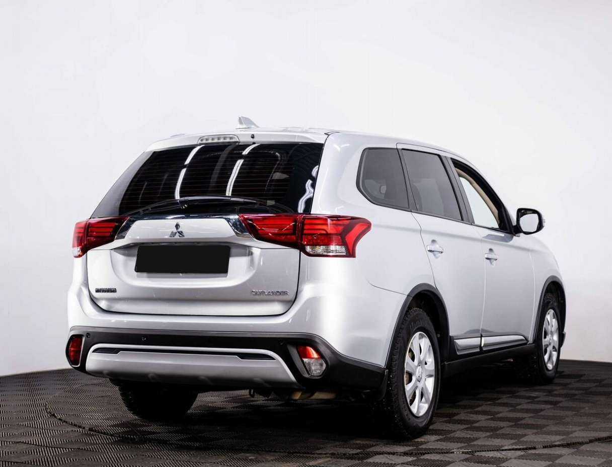 Купить Mitsubishi Outlander, 2019, 135 000 км, фото №6