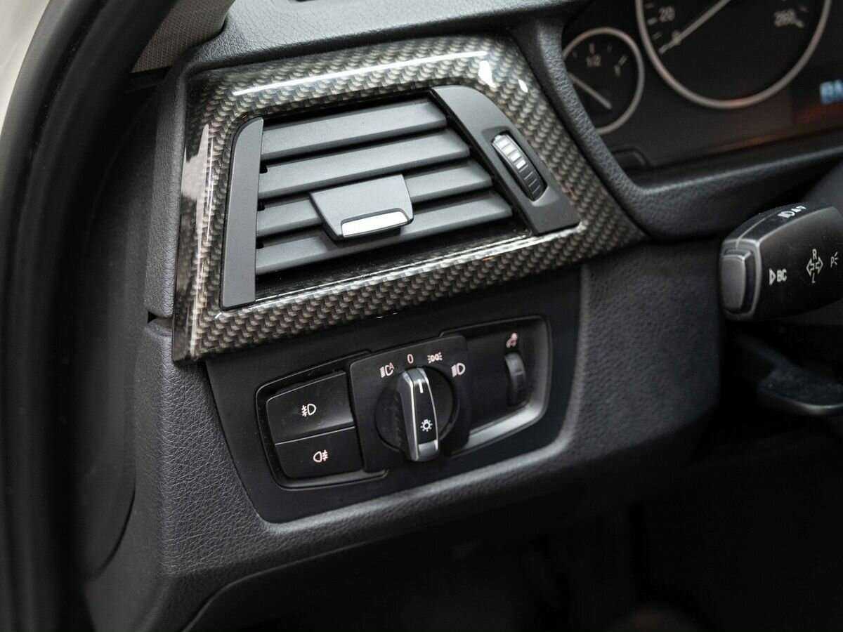 Купить BMW 3 серии 320i, 2014, 204 125 км, фото №18