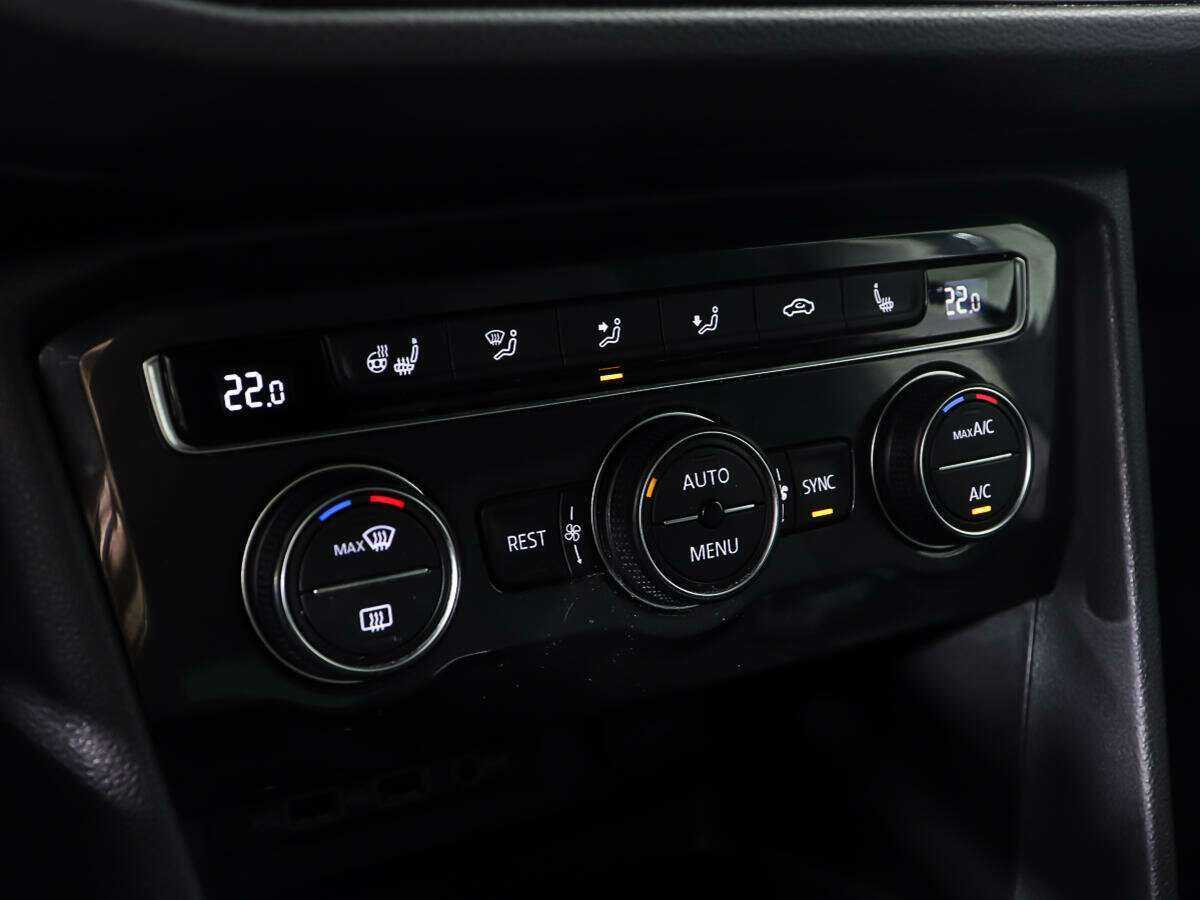 Купить Volkswagen Tiguan, 2018, 152 845 км, фото №20