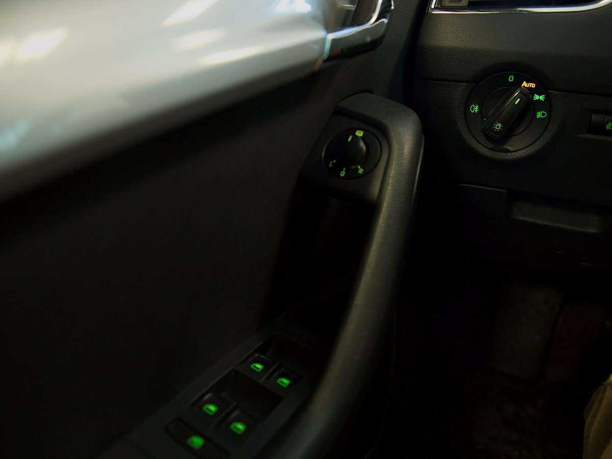 Купить Skoda Octavia, 2014, 233 564 км, фото №8