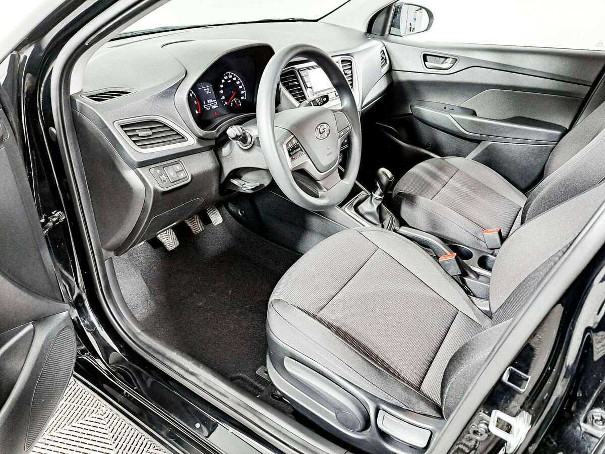 Купить Hyundai Solaris, 2018, 12 905 км, фото №14