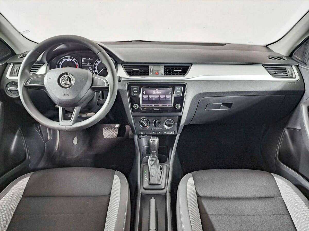 Купить Skoda Rapid, 2018, 80 000 км, фото №11