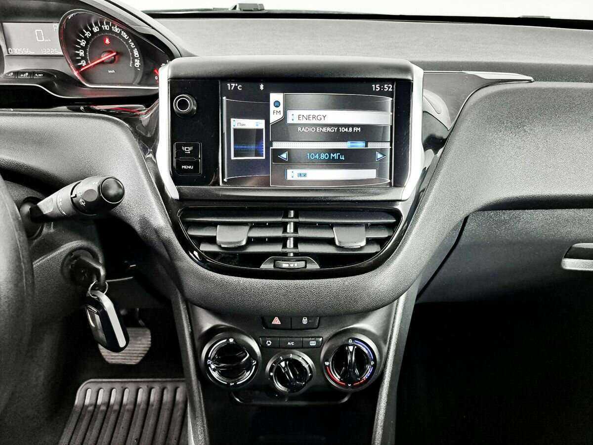 Купить Peugeot 208, 2013, 70 100 км, фото №13