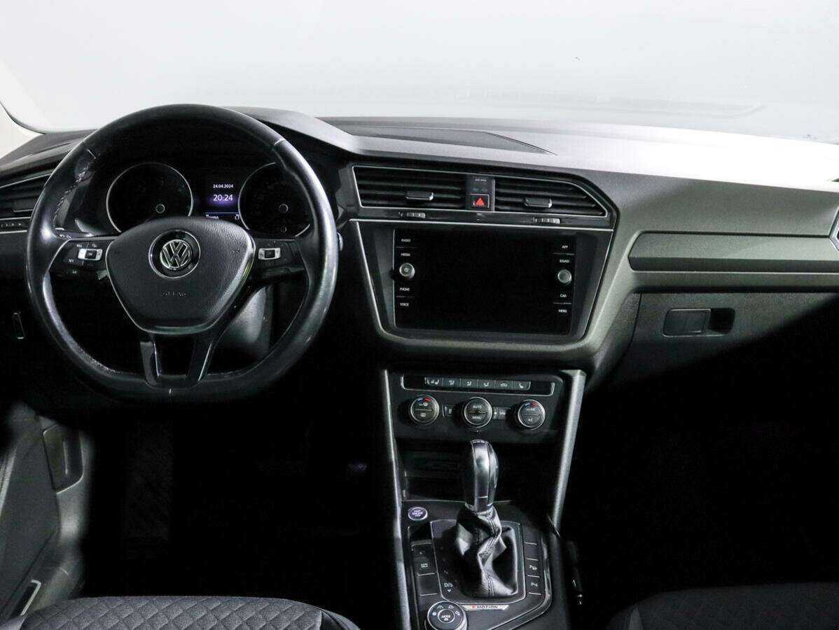 Купить Volkswagen Tiguan, 2018, 118 948 км, фото №10