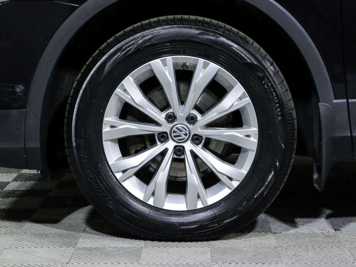 Купить Volkswagen Tiguan, 2018, 118 948 км, фото №13