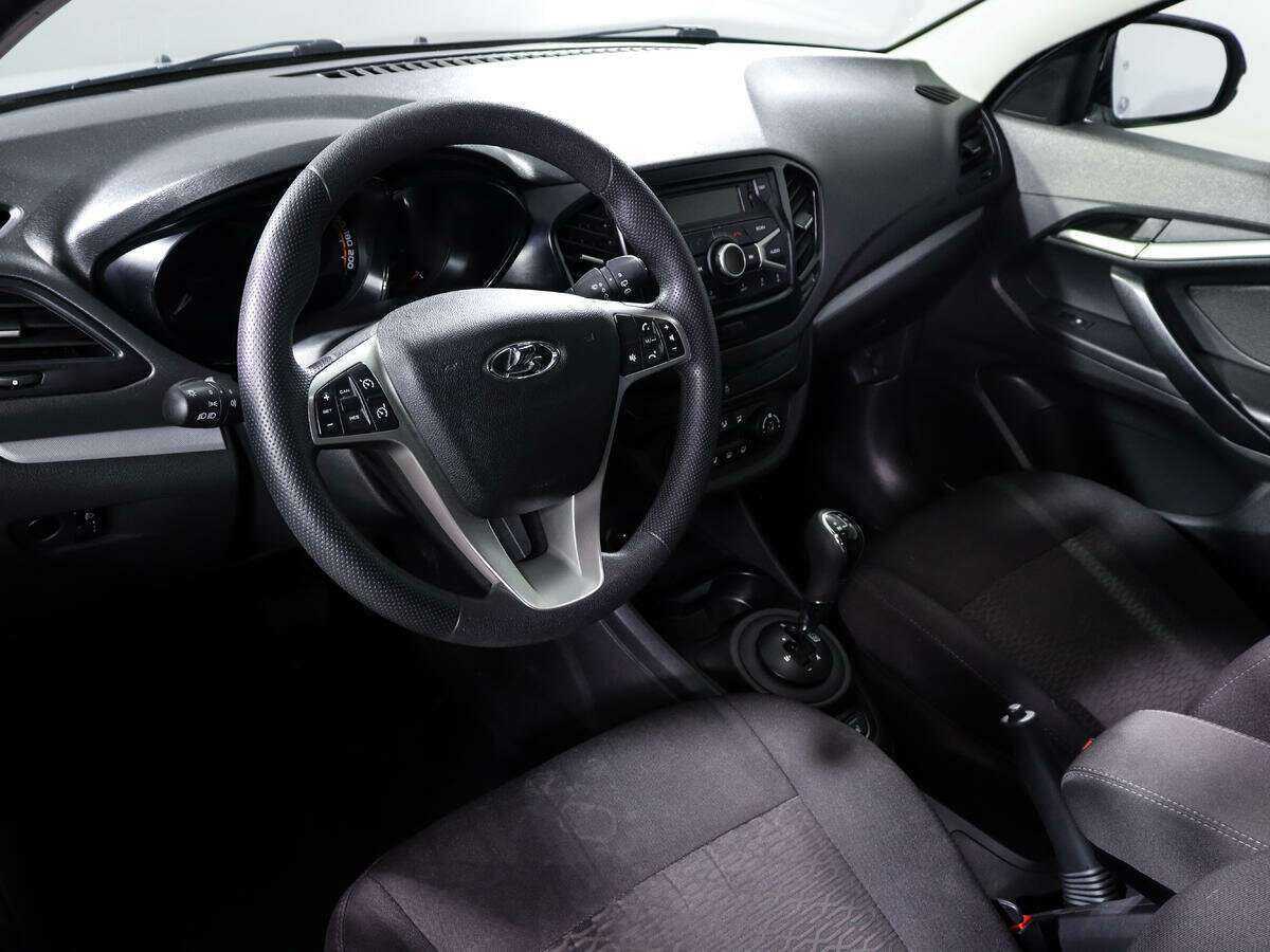 Купить Lada (ВАЗ) Vesta SW, 2019, 101 000 км, фото №12