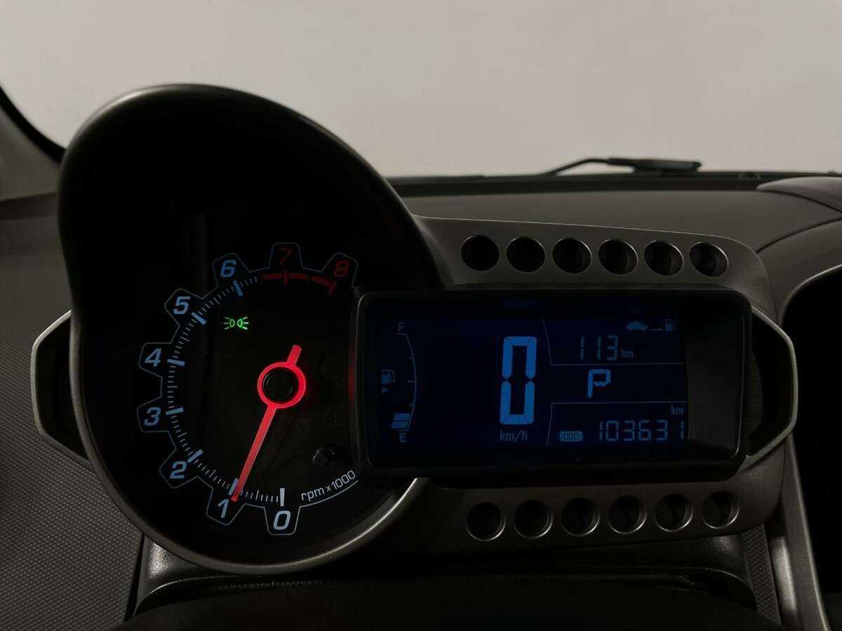 Купить Chevrolet Aveo, 2015, 103 623 км, фото №9