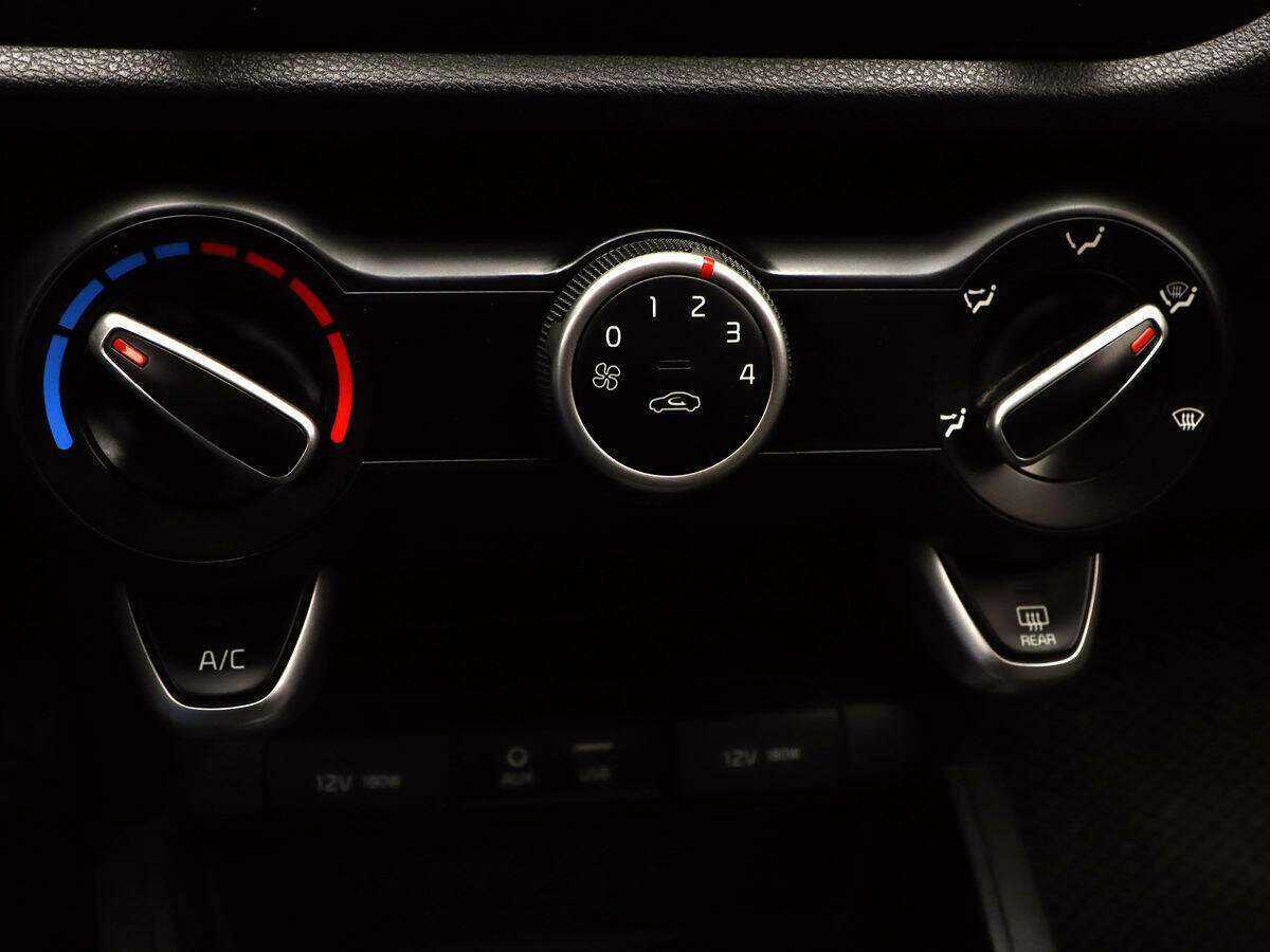 Купить Kia Rio, 2018, 101 110 км, фото №18