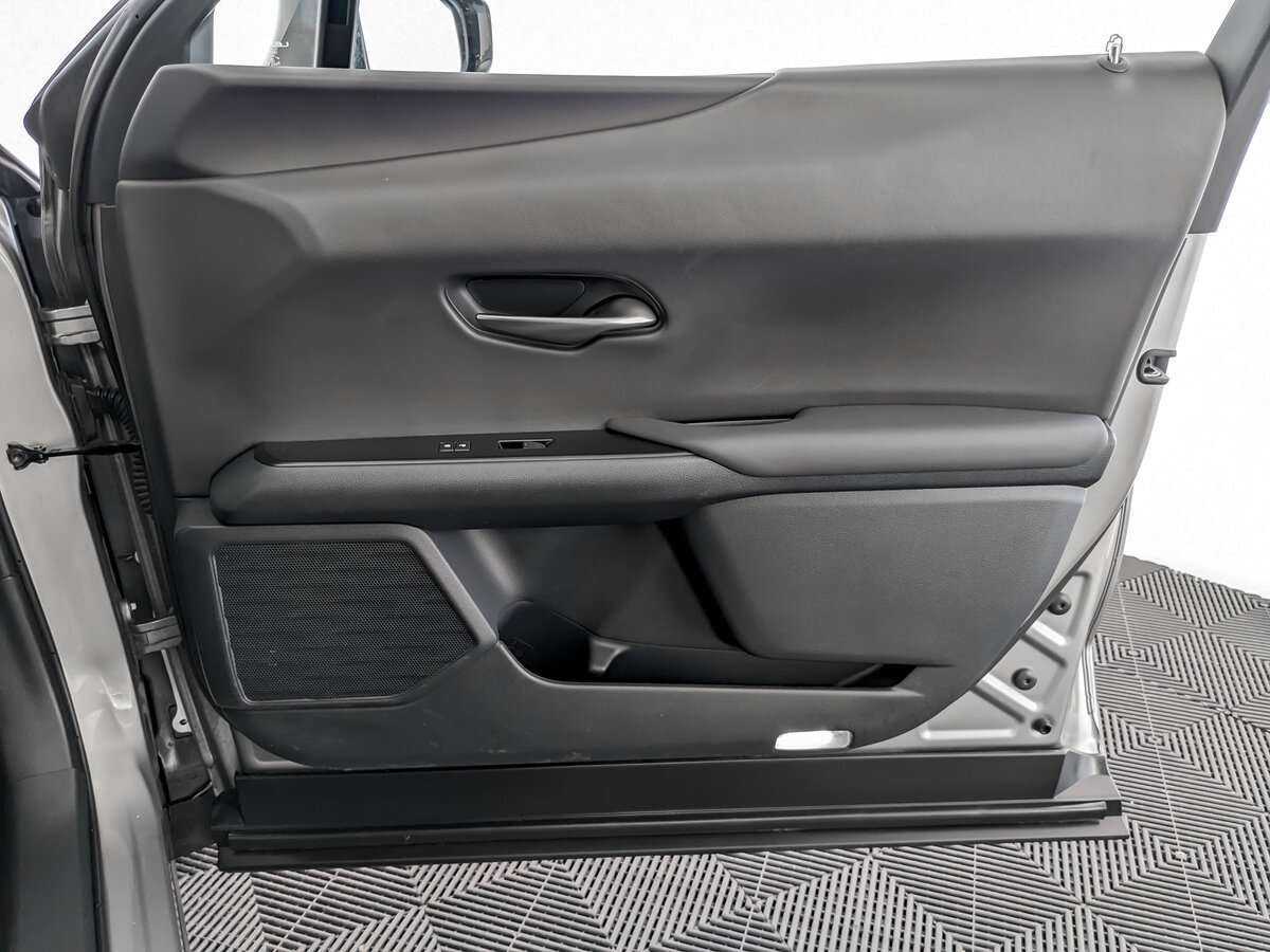 Купить Lexus UX 200, 2020, 88 849 км, фото №20