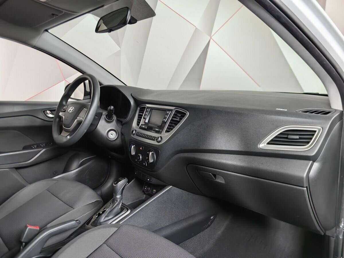 Купить Hyundai Solaris, 2019, 121 640 км, фото №9