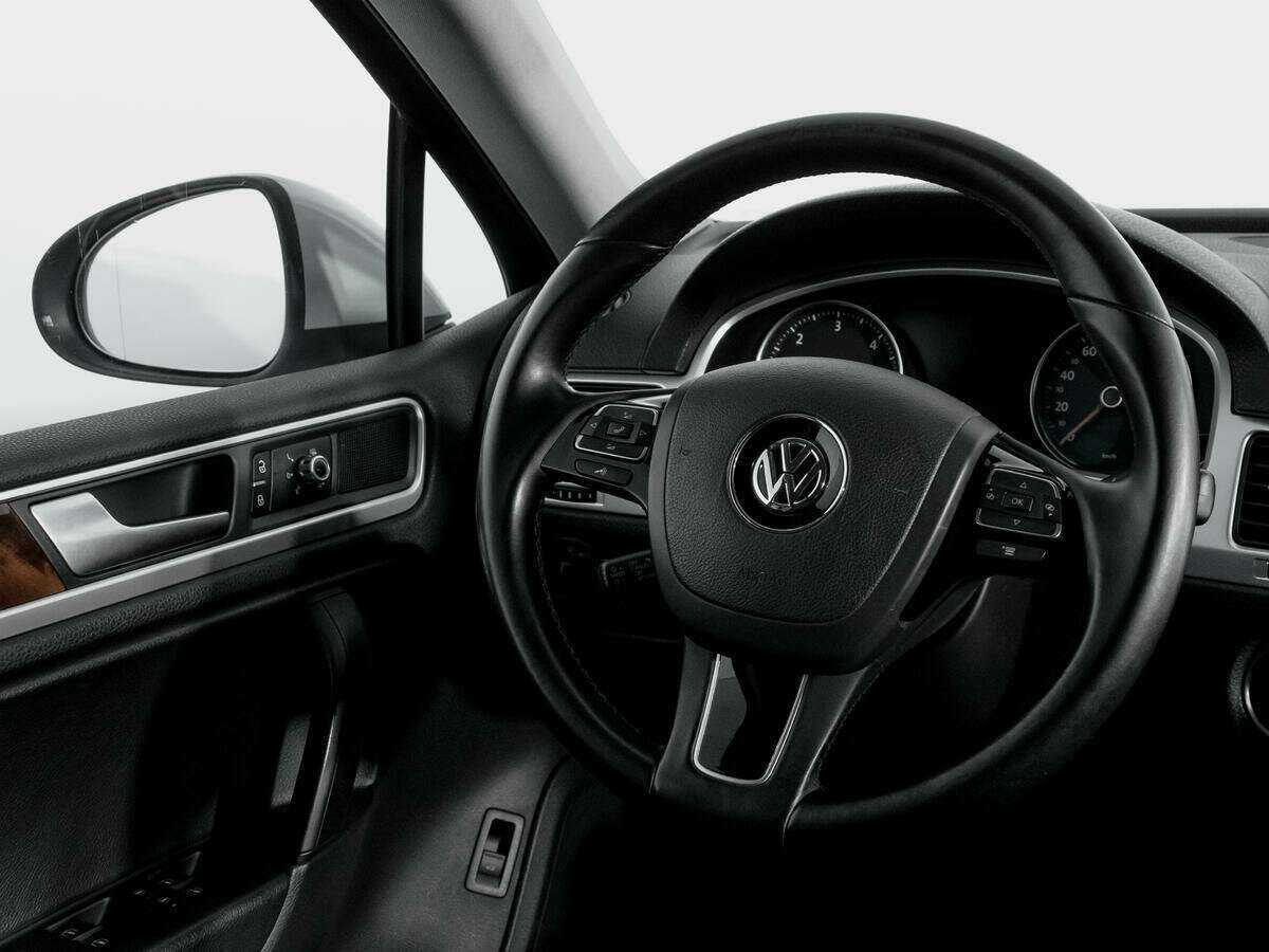 Купить Volkswagen Touareg, 2012, 126 666 км, фото №13