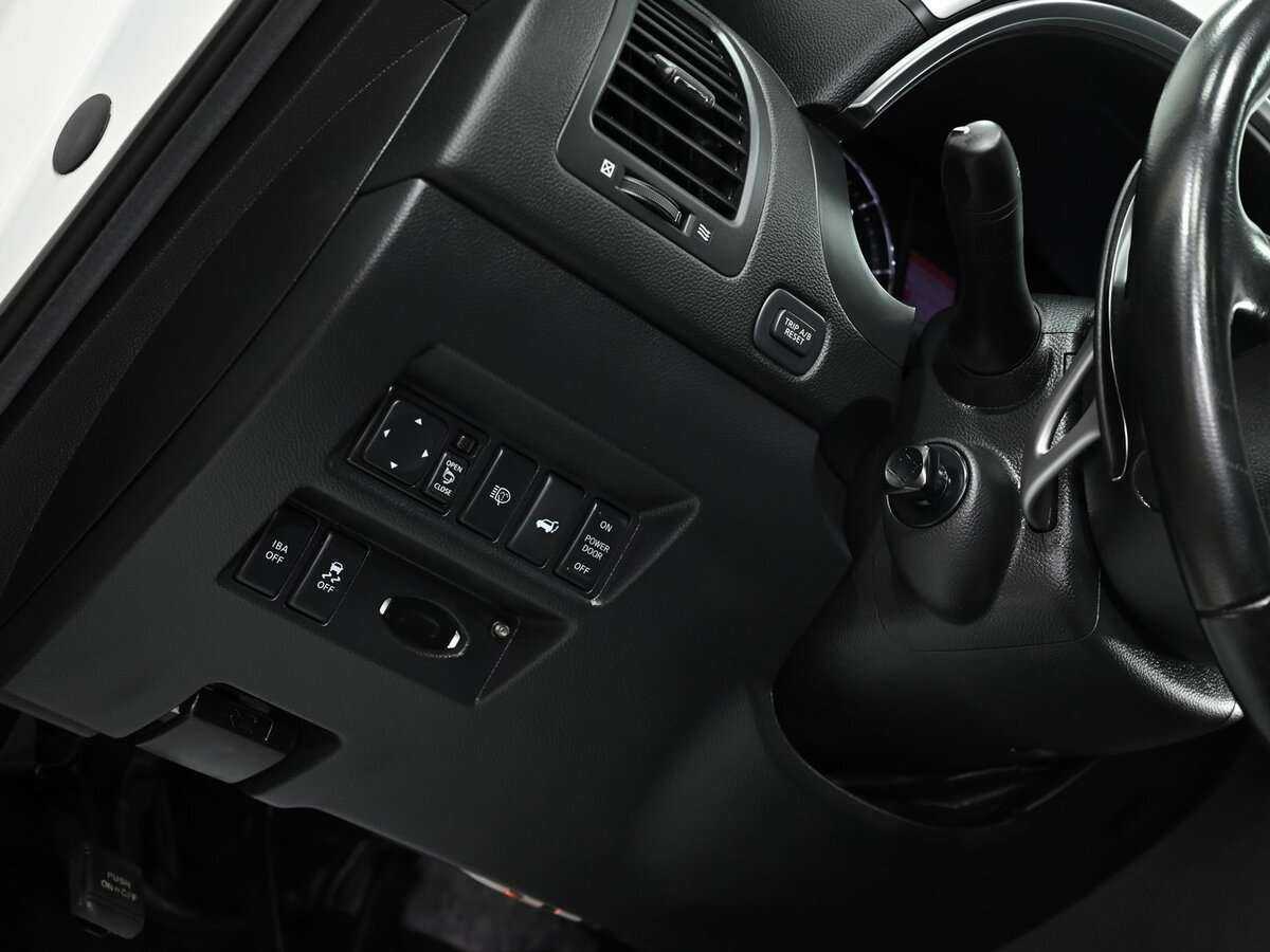Купить Infiniti FX30d, 2012, 172 000 км, фото №11