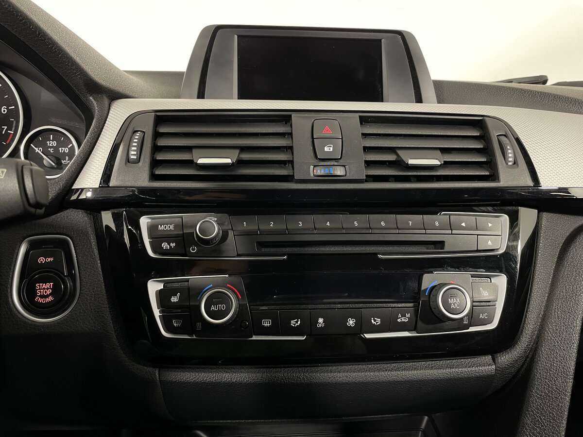 Купить BMW 3 серии 320i xDrive, 2016, 109 000 км, фото №20