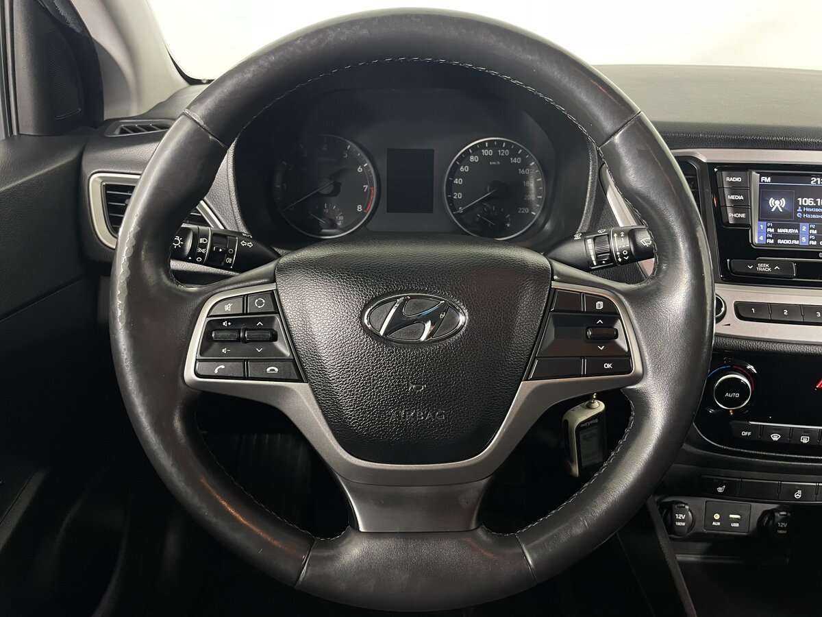Купить Hyundai Solaris, 2018, 69 000 км, фото №11