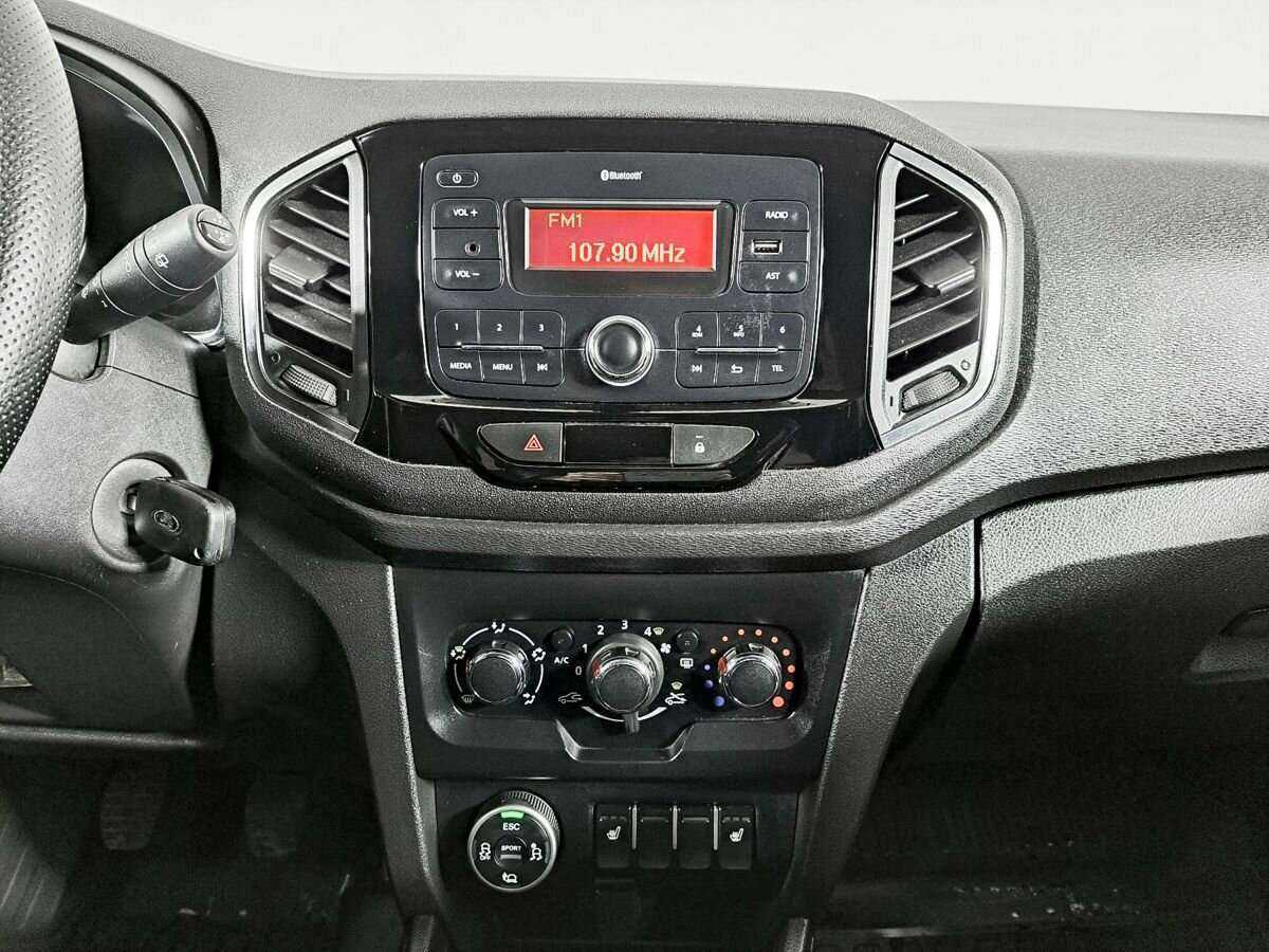 Купить Lada (ВАЗ) XRAY Cross, 2018, 109 200 км, фото №11