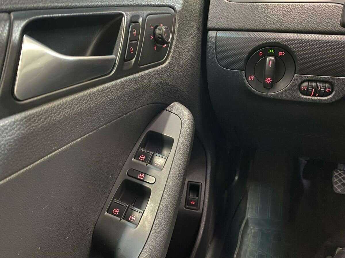 Купить Volkswagen Jetta, 2014, 164 795 км, фото №14